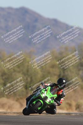 media/Oct-30-2025-Racers Edge (Thu) [[dabbdaf680]]/2-A Group/Session 5 (Turn 7)/